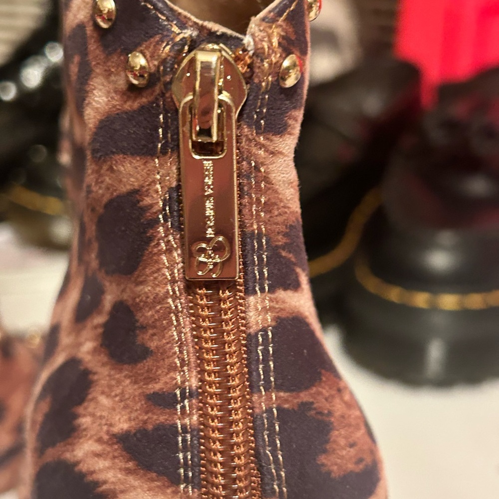 New Jessica Simpson Size 9 Leopard Print Gold Studded Ankle Boots Back Zip Up - Picture 7 of 11